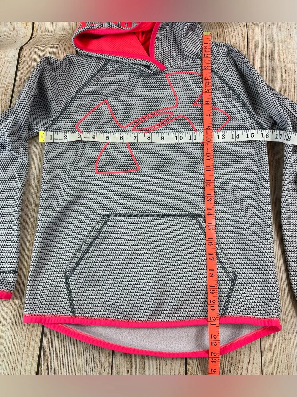 Under Armour Girls Hoodie Sweatshirts Cold Gear Size M/L Lot Of 2